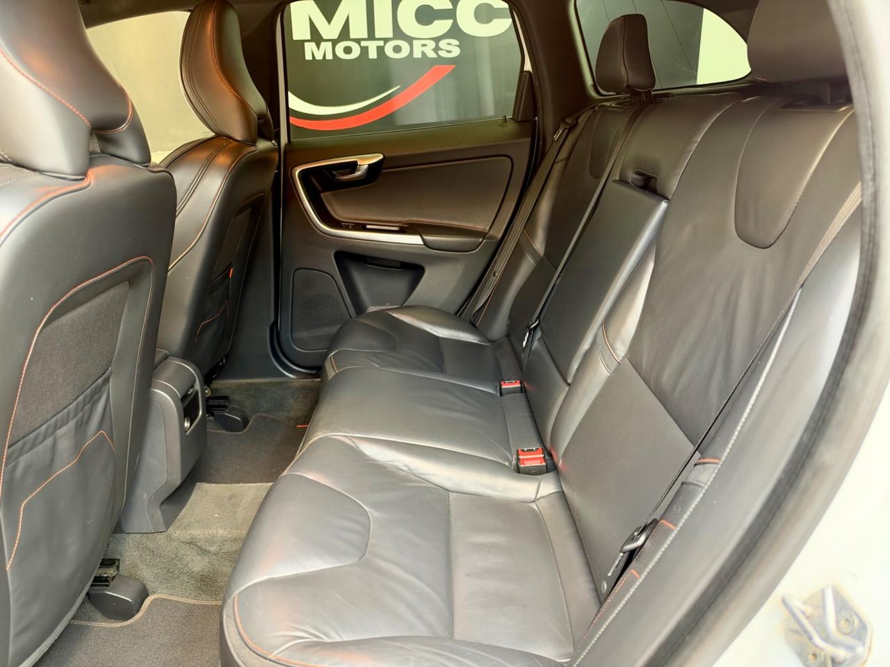 Volvo XC 60 Versione unica
