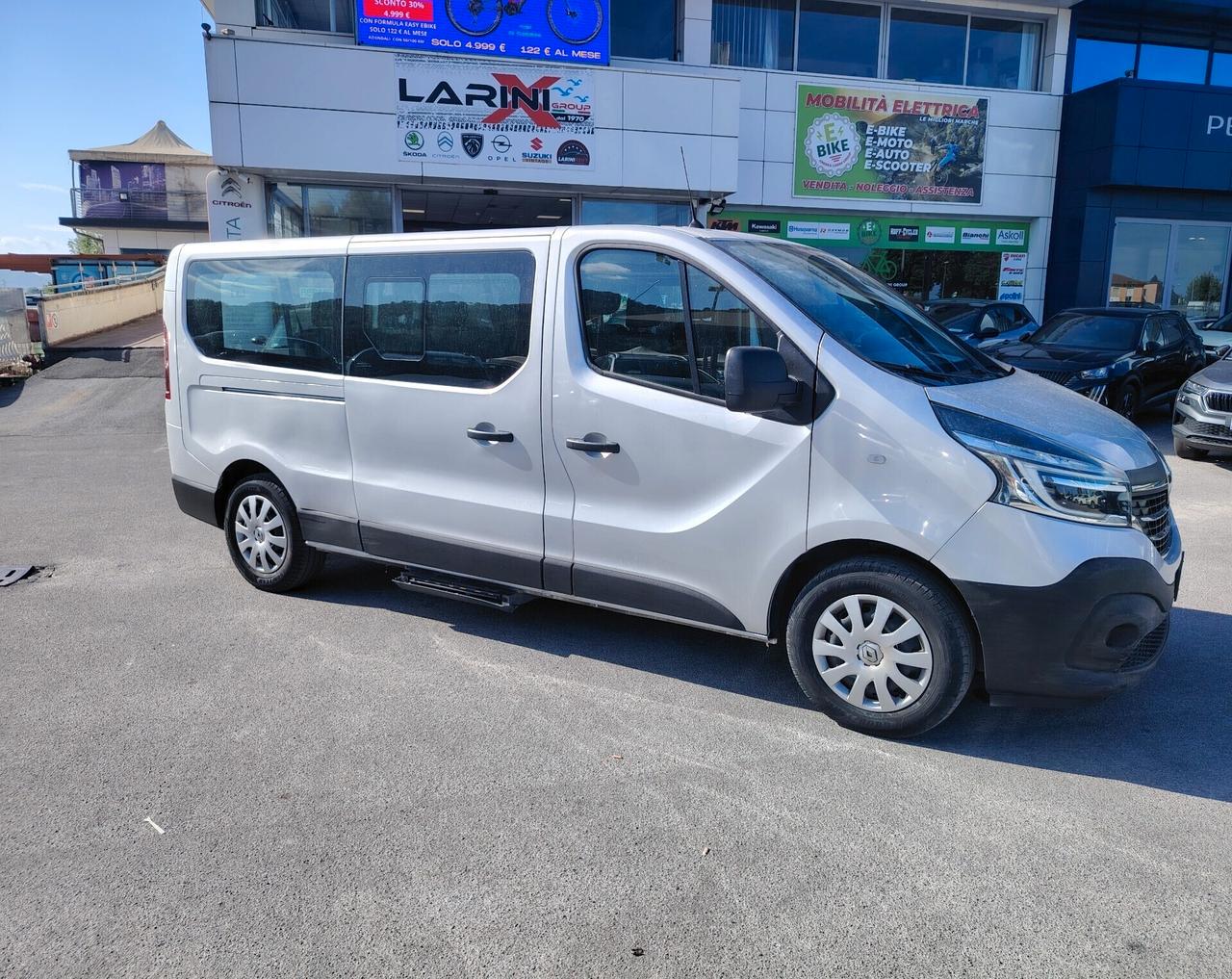 Renault Trafic T27 2.0 dCi 120CV PC-TN Zen 9 POSTI