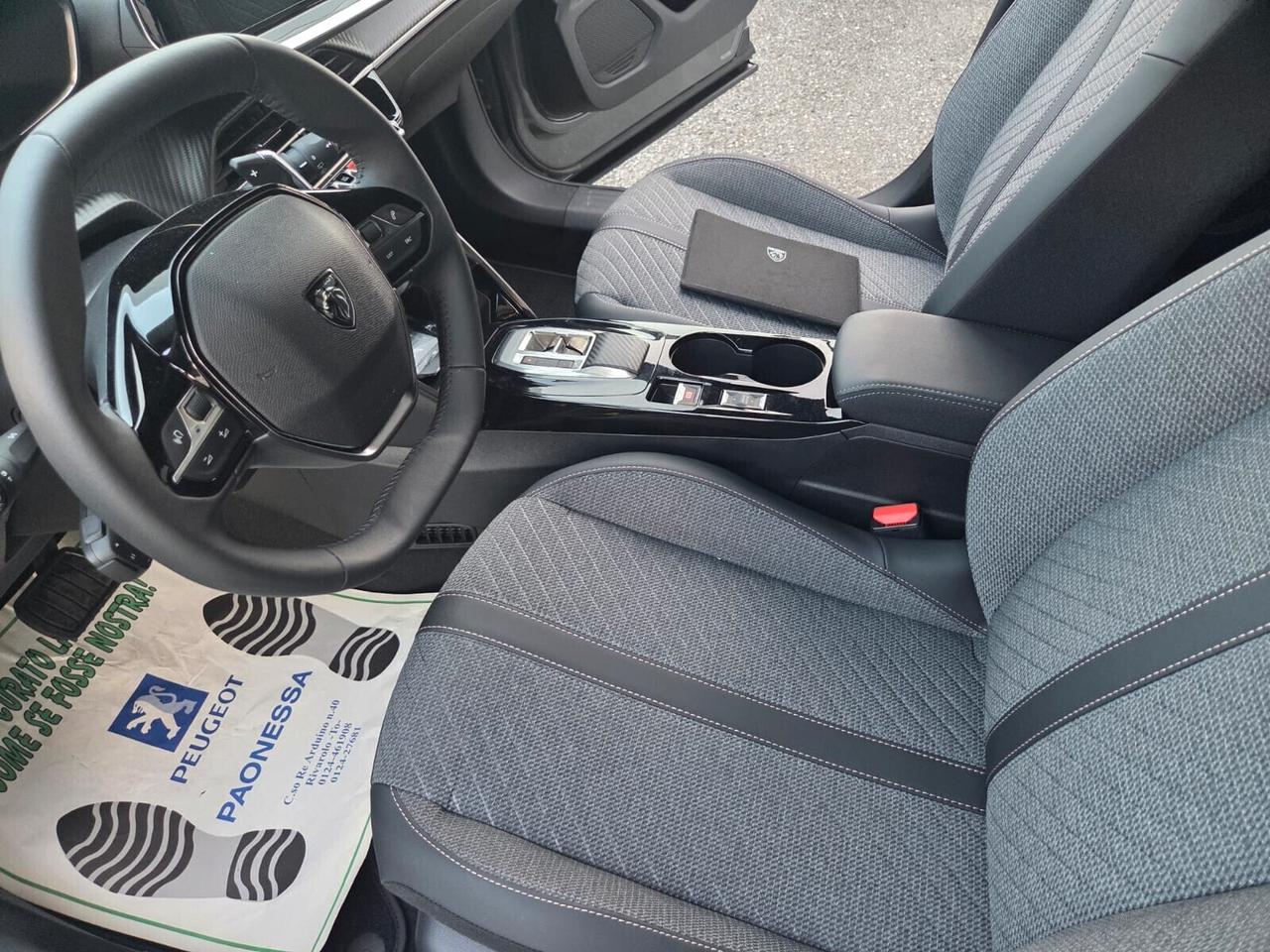 Peugeot 2008 HYBRID ALLURE 145 CV KM/0 NESSUN OBBLIGO FINANZIARIO!!