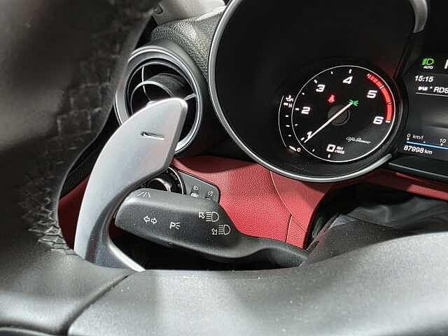 Alfa Romeo Giulia 2.2 Turbodiesel 160 CV AT8 Executive