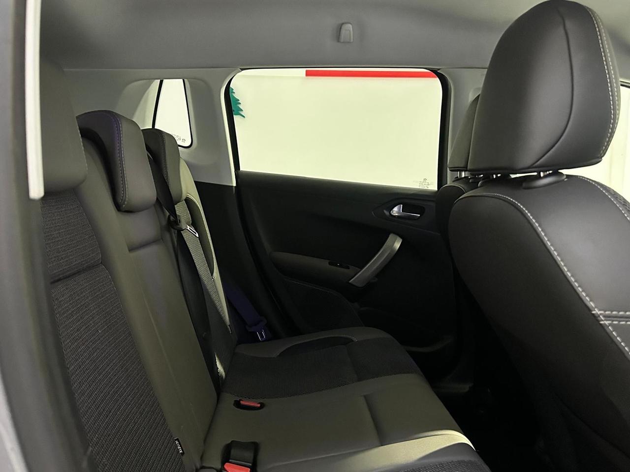 Peugeot 2008 BlueHDi 100 Allure