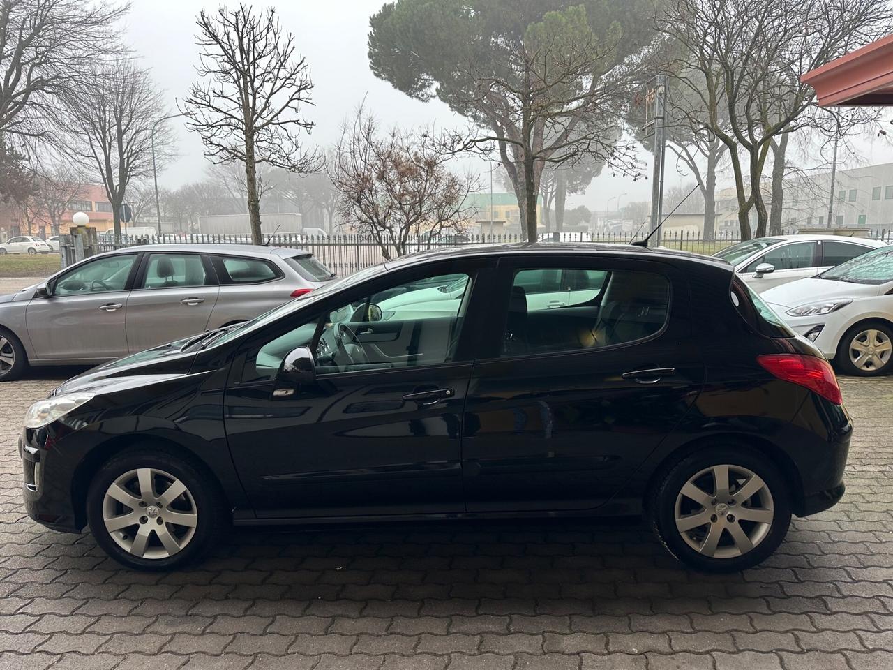 Peugeot 308 1.6 VTi 120CV 5p. Premium