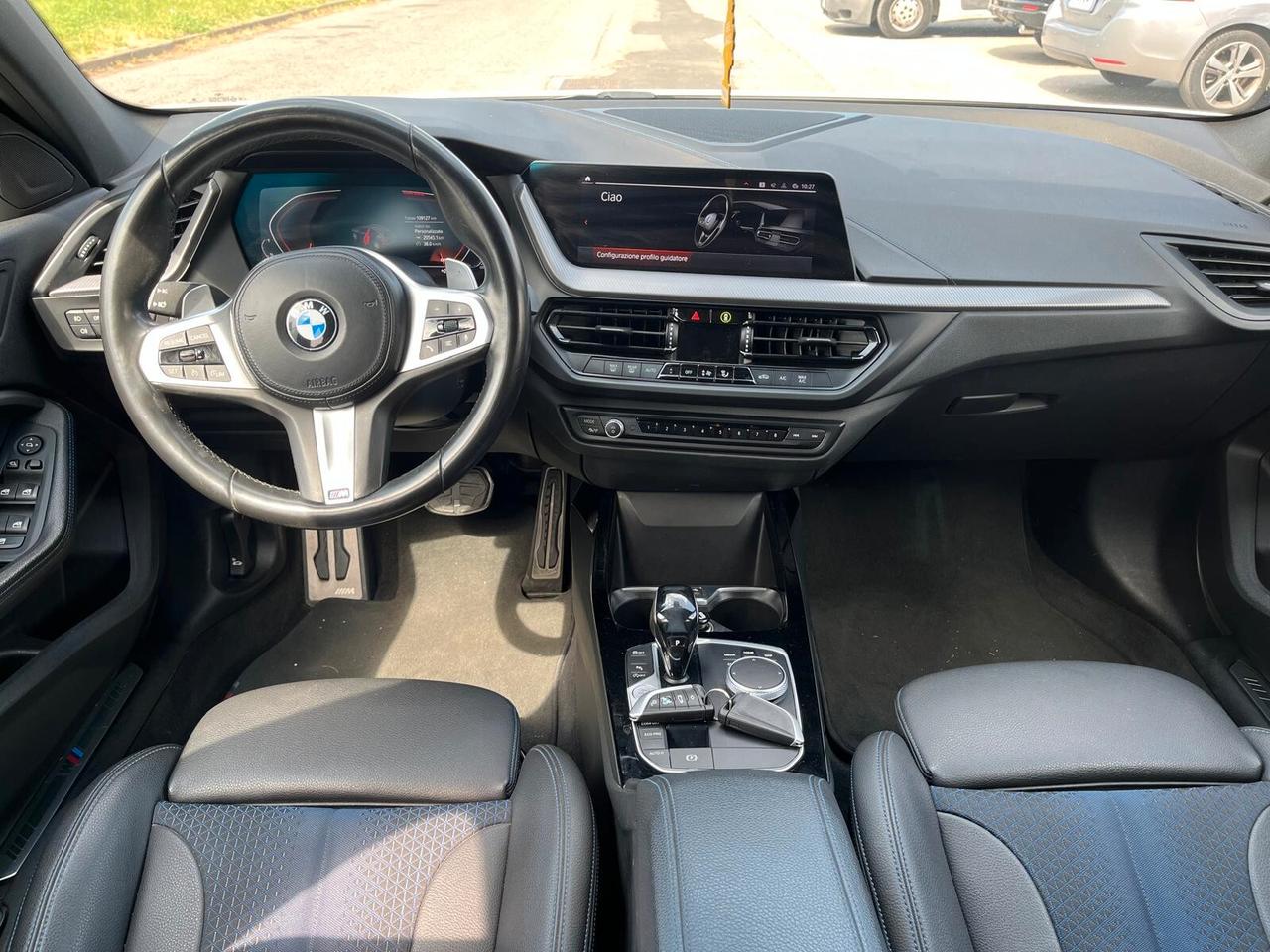 Bmw 118 118d 5p. Msport