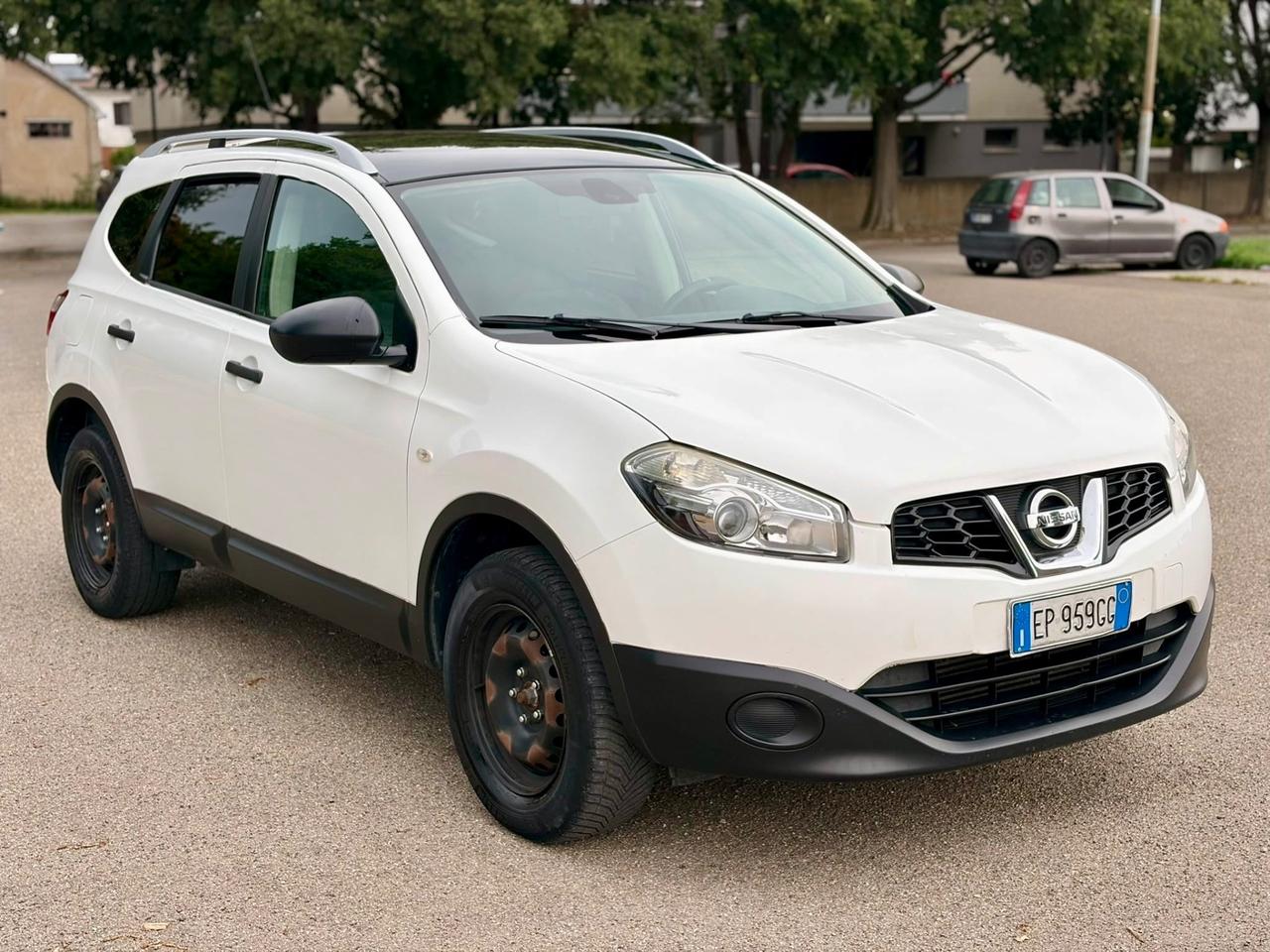 Nissan Qashqai 1.5 dCi 7 posti Tekna
