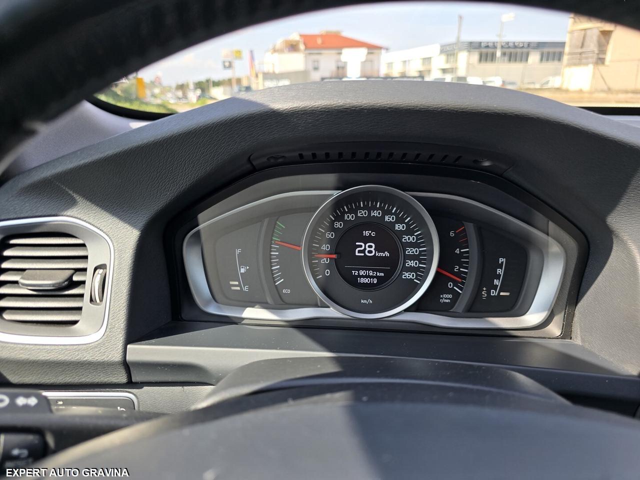 VOLVO V60 D2 2.0cc 120cv