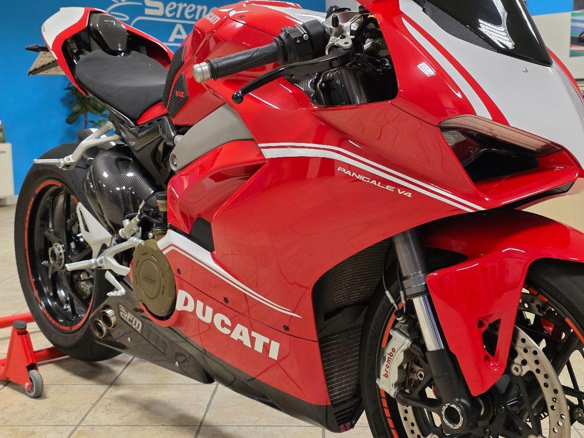 DUCATI PANIGALE V4 CON SCARICO DESMO OK