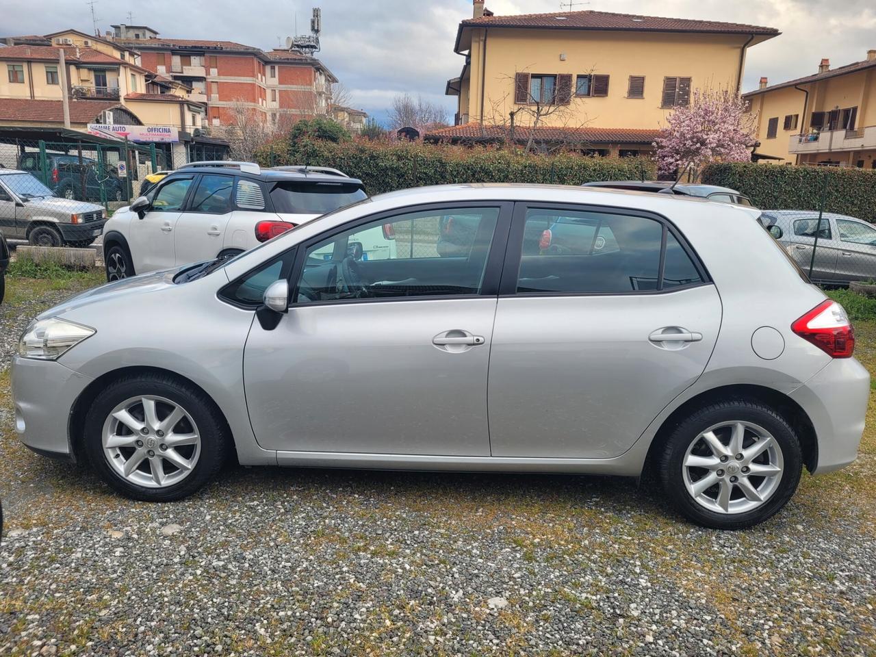 Toyota Auris 1.4 D-4D 5 porte Sol - 108000 KM