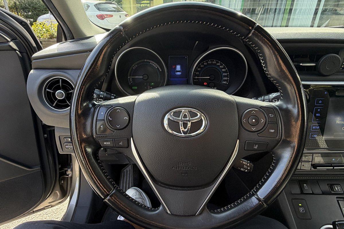 TOYOTA Auris Touring Sports 1.8 Hybrid Style