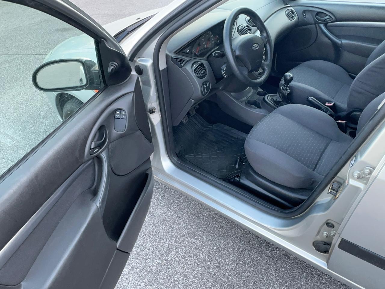 Ford Focus 1.8 TDCi (100CV) cat 5p. Zetec 97000km