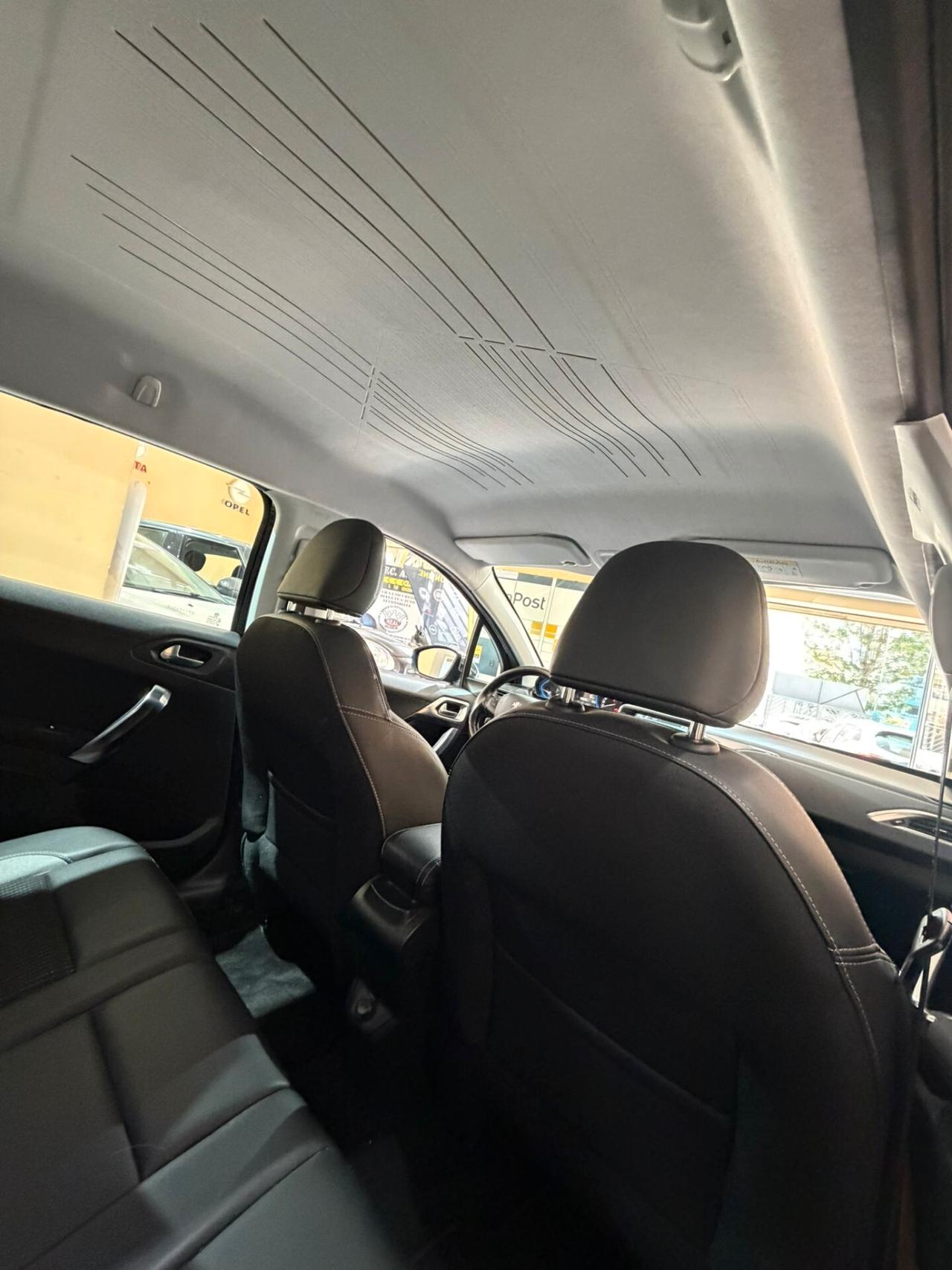 Peugeot 2008 PureTech Turbo 110 EAT6 S&S Allure