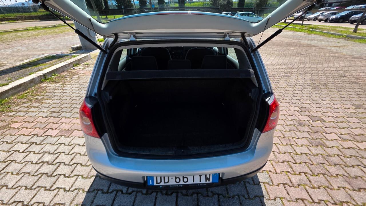 Volkswagen Golf 1.9 TDI 5p. 105Cv Sportline