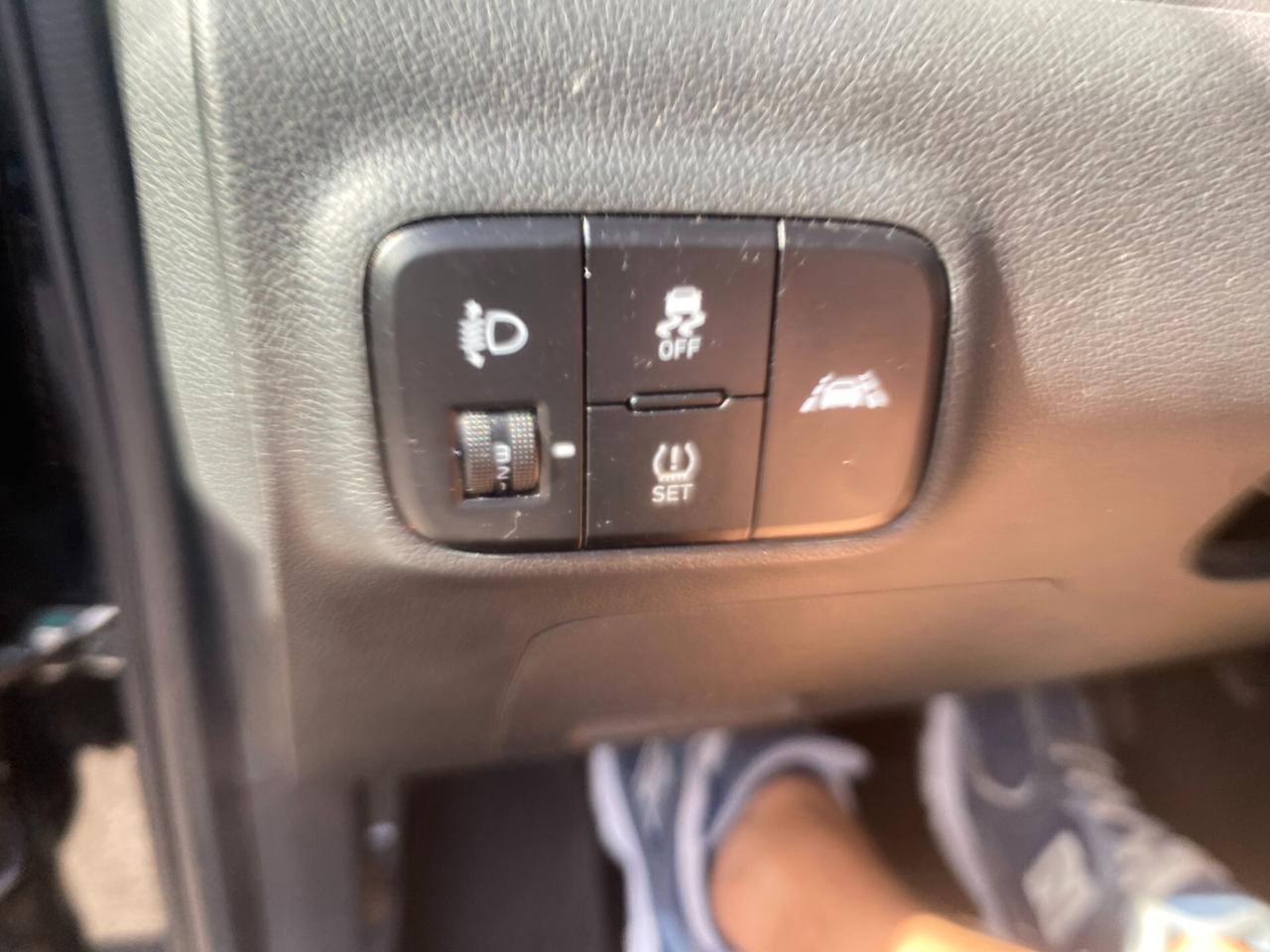 Hyundai i10 1.0 2021 SUPER ACCESSORIATA