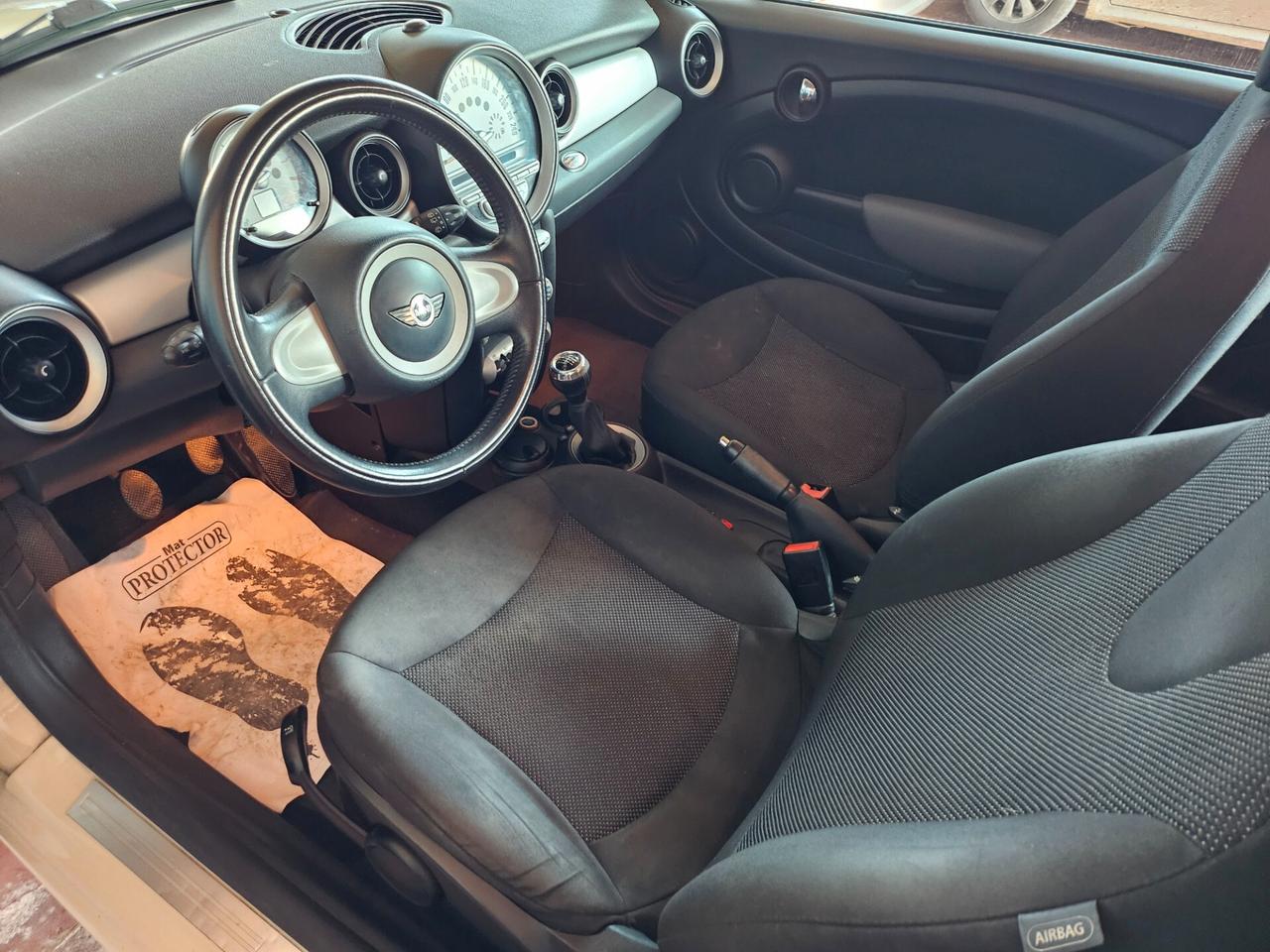 Mini 1.4 16V One Pepper