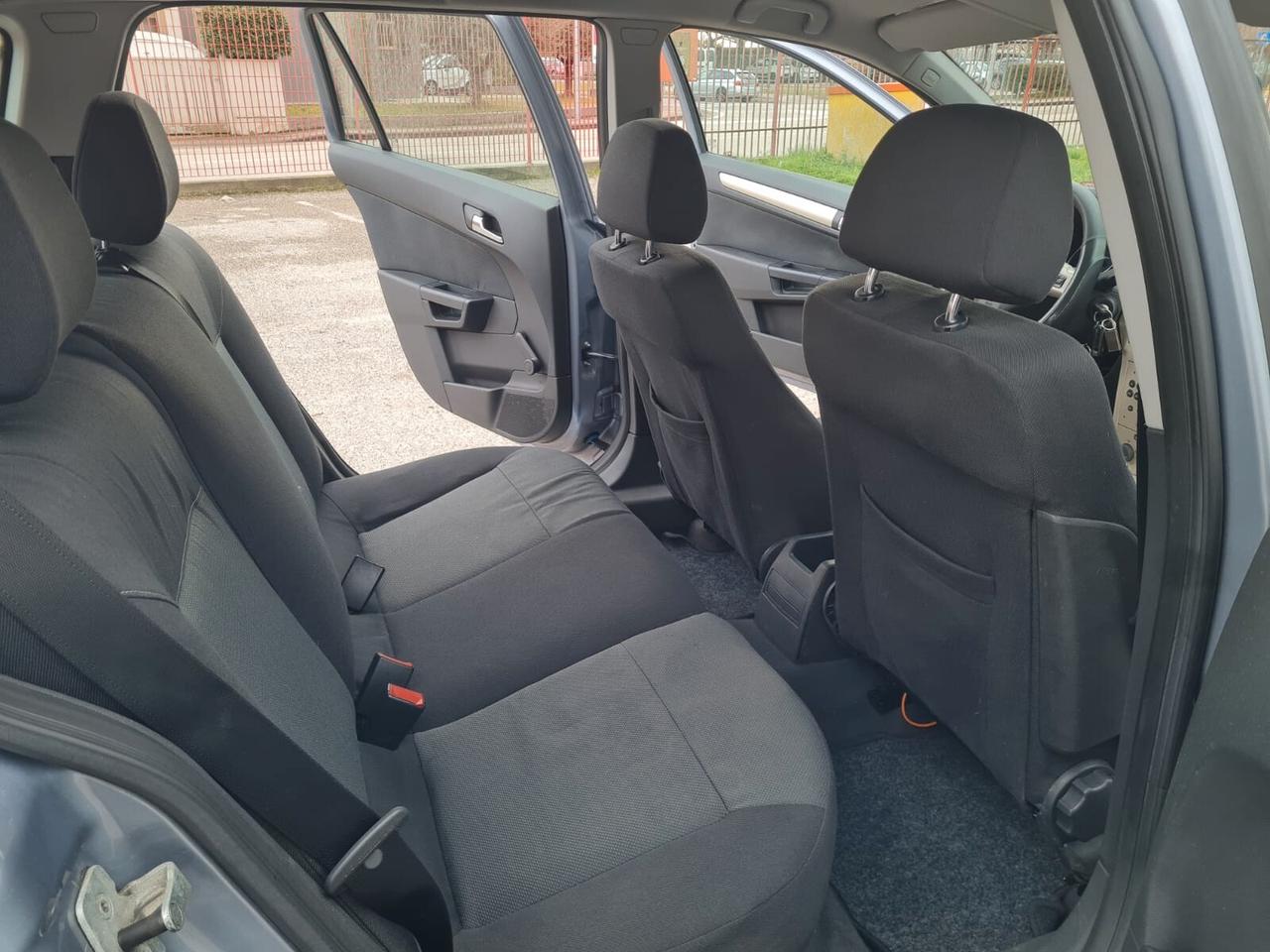 Opel Astra 1.6i GPL Cosmo LEGGI BENE