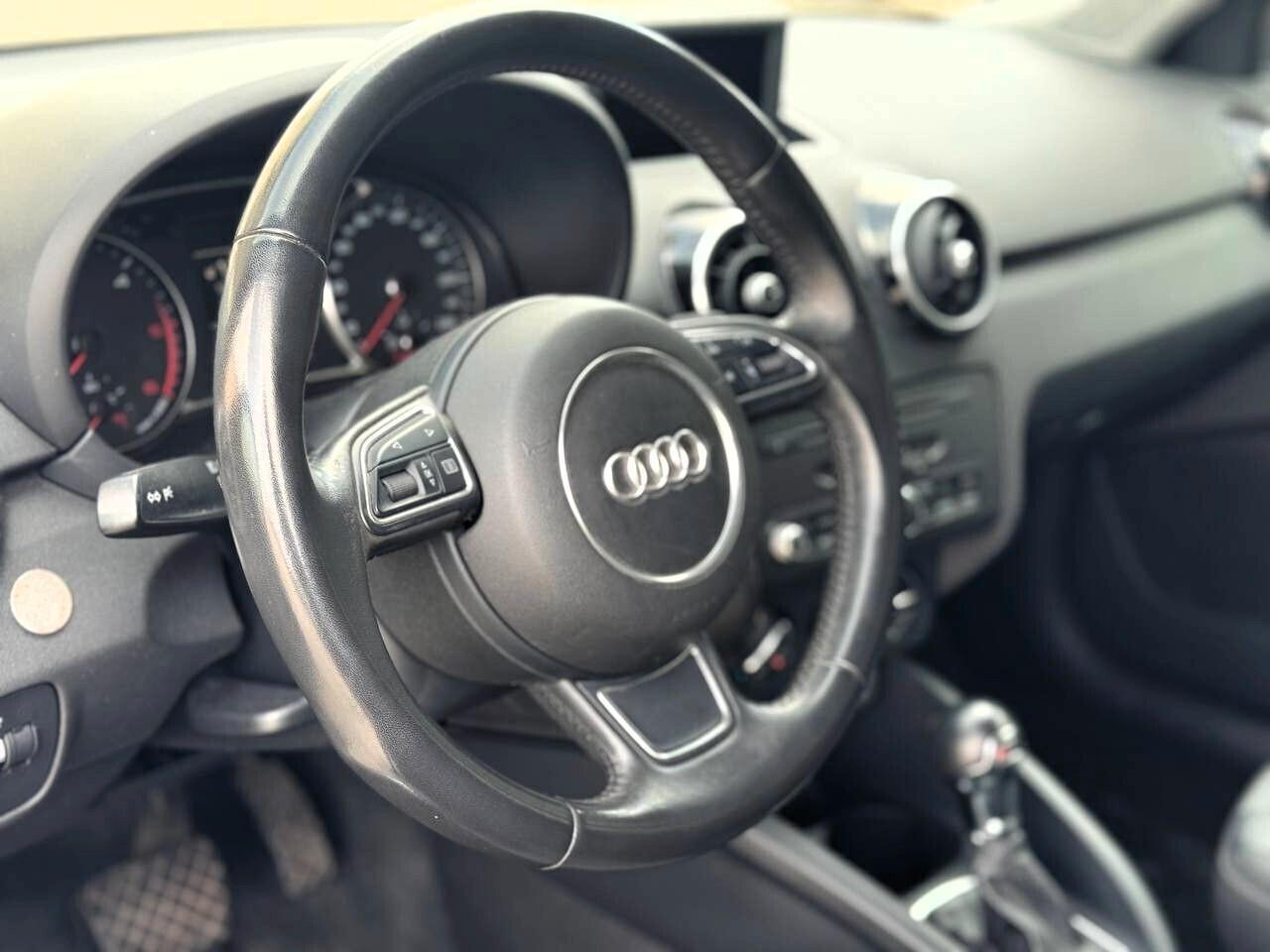 Audi A1 1.6 TDI S tronic line edition plus