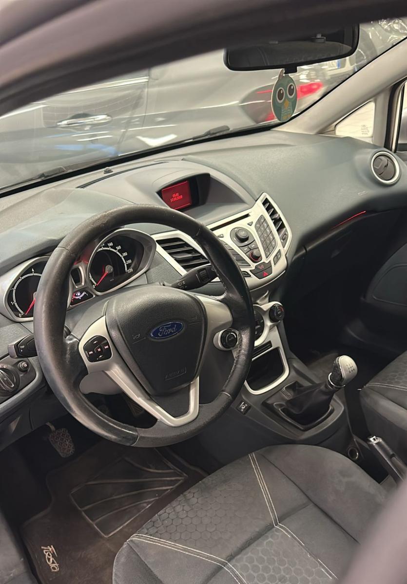 FORD - Fiesta - 1.2 16V 82CV 5p. Titanium Bs. GPL