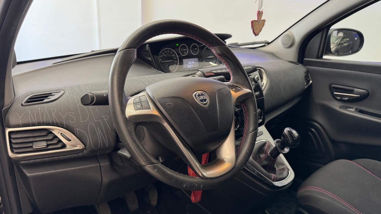Lancia Ypsilon 0.9 TwinAir 85 CV 5 porte Metano Ecochic Elefantino