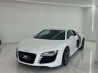 Audi R8 4.2 V8 FSI quattro R tronic