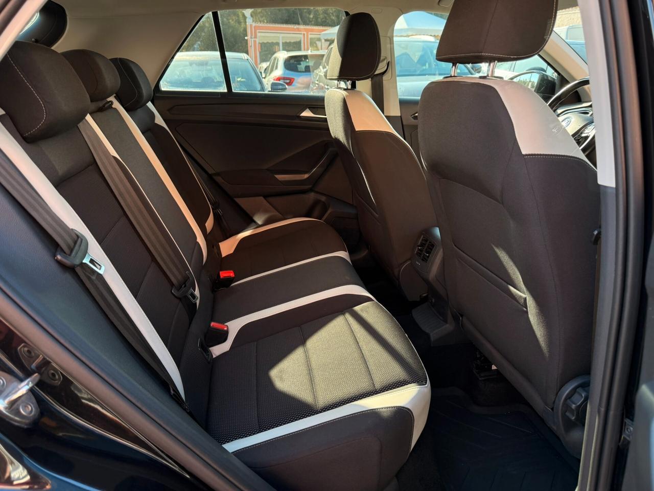 Volkswagen T-Roc 2.0 TDI 150CV DSG 4MOTION Advanced - 2018