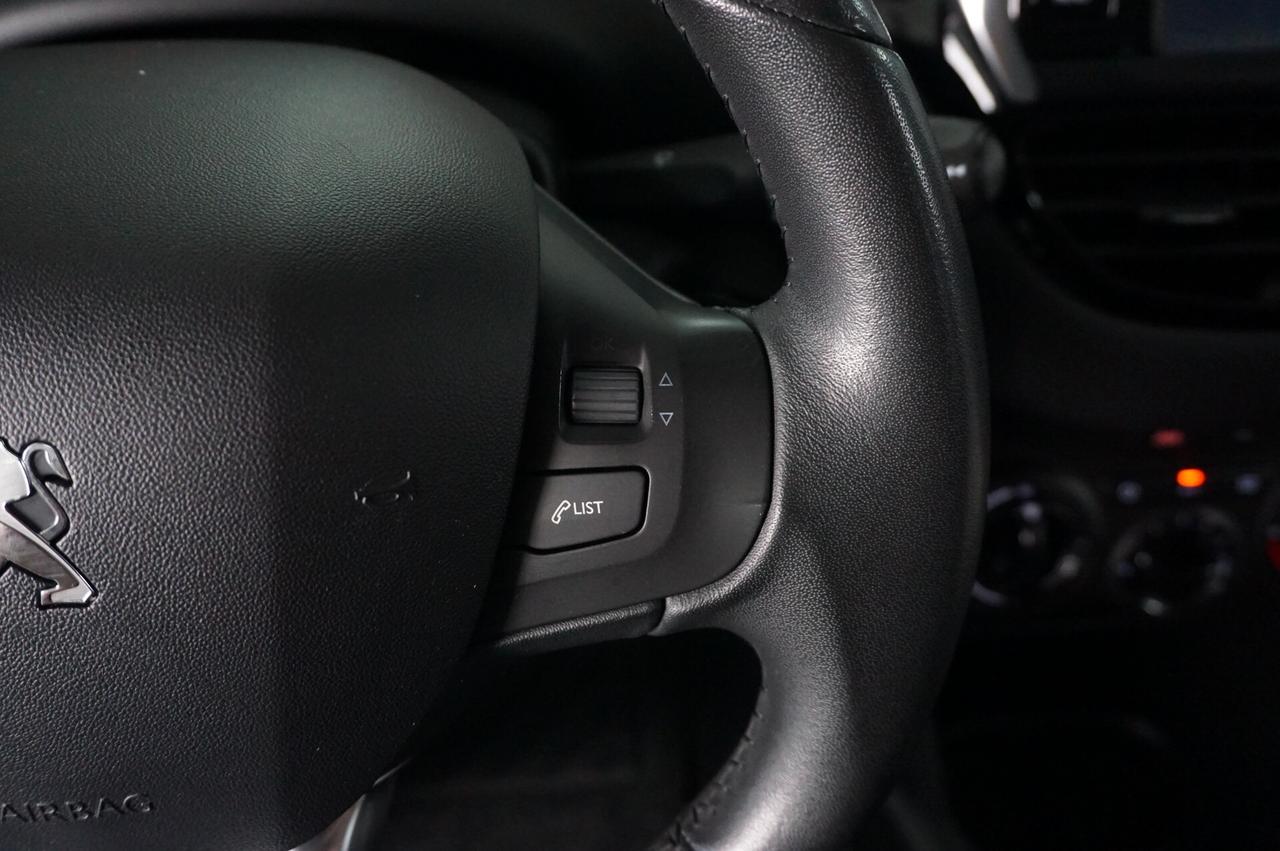 Peugeot 208 PureTech 82 5 porte Access