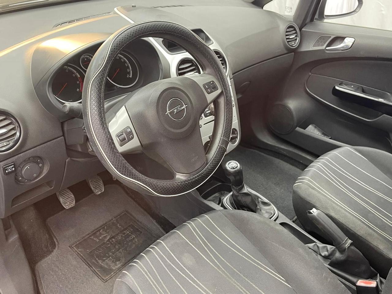 Opel Corsa 1.2 5 porte Easytronic Enjoy