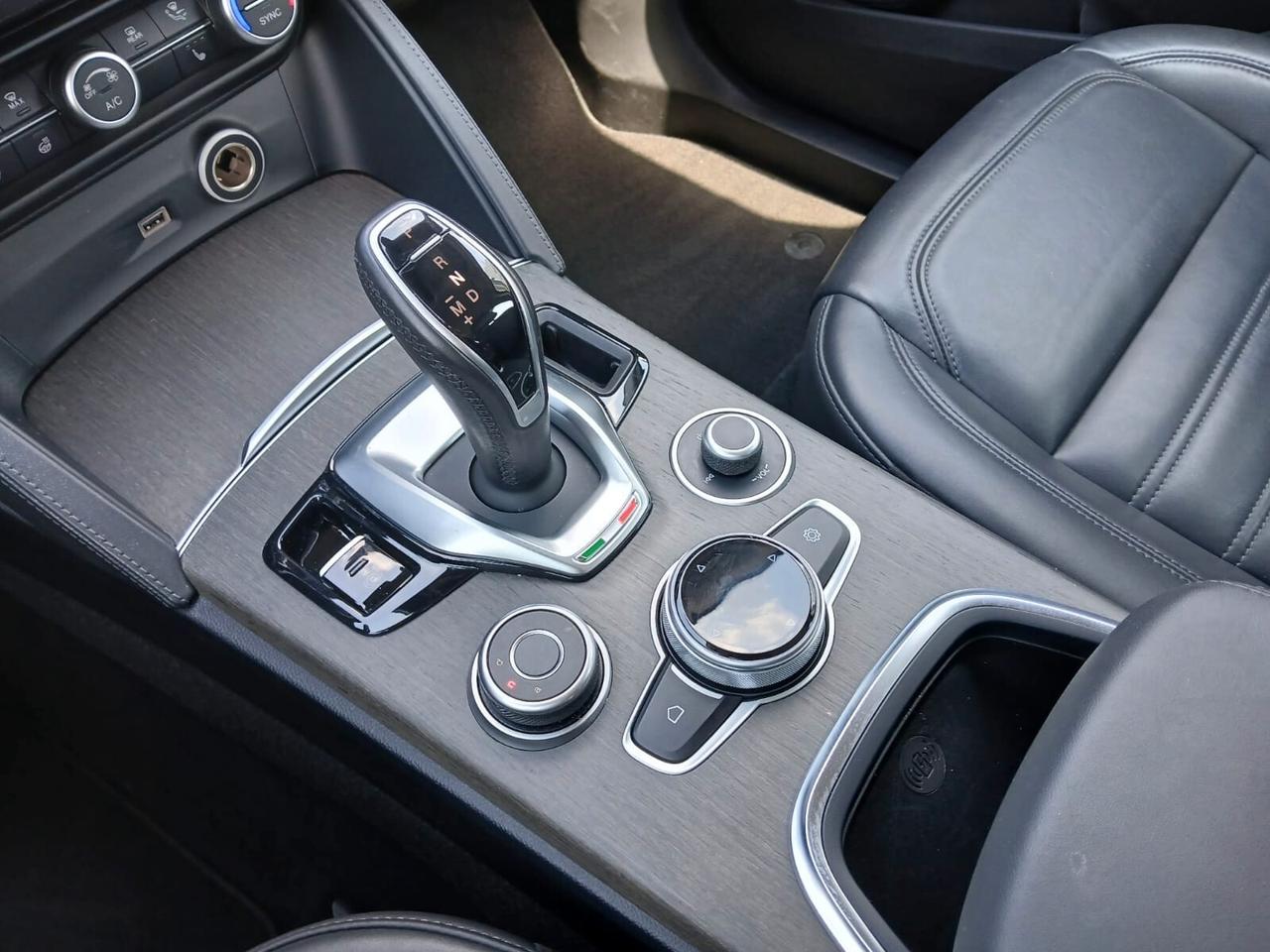 Alfa Romeo Stelvio 2.2 Turbodiesel 190 CV AT8 RWD Business