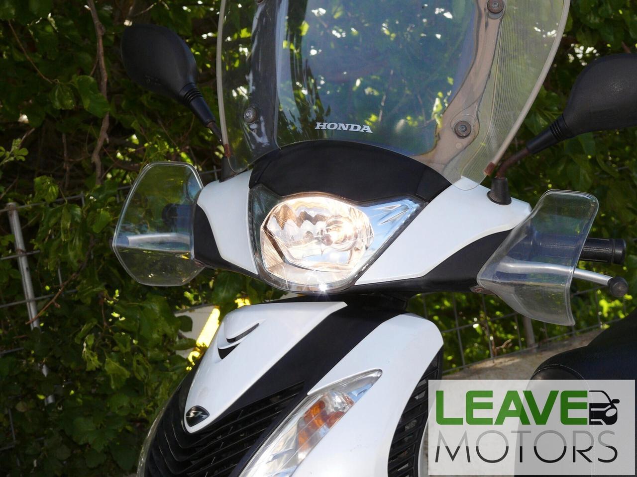 Honda SH 150 Scooter (M1434)