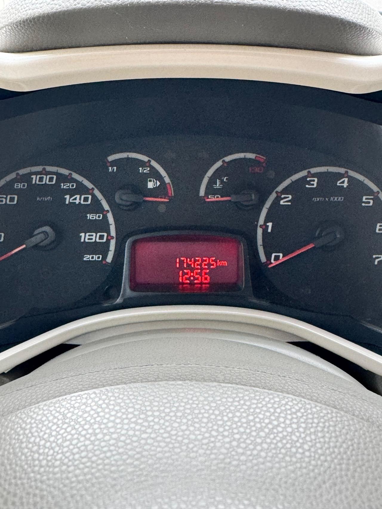 Ford Ka 1.3 TDCi 75CV Titanium