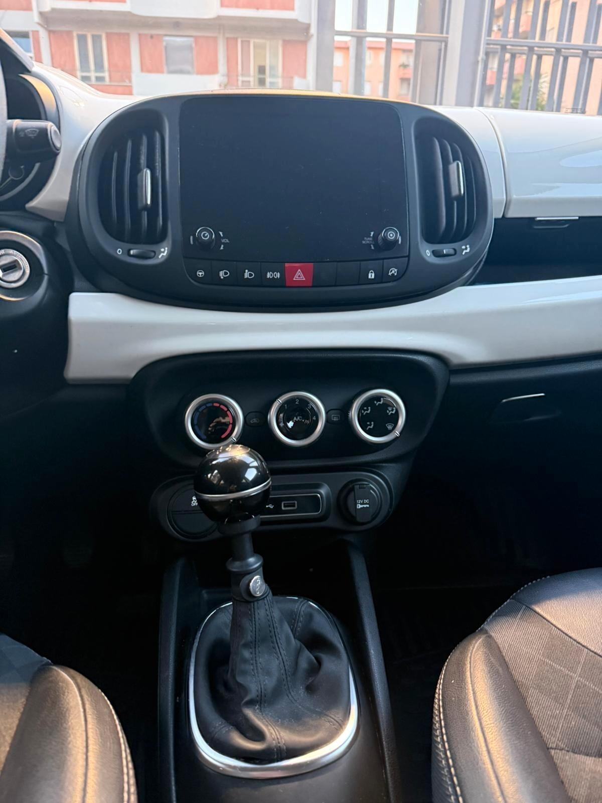 Fiat 500L 1.6 Multijet 120 CV Mirror