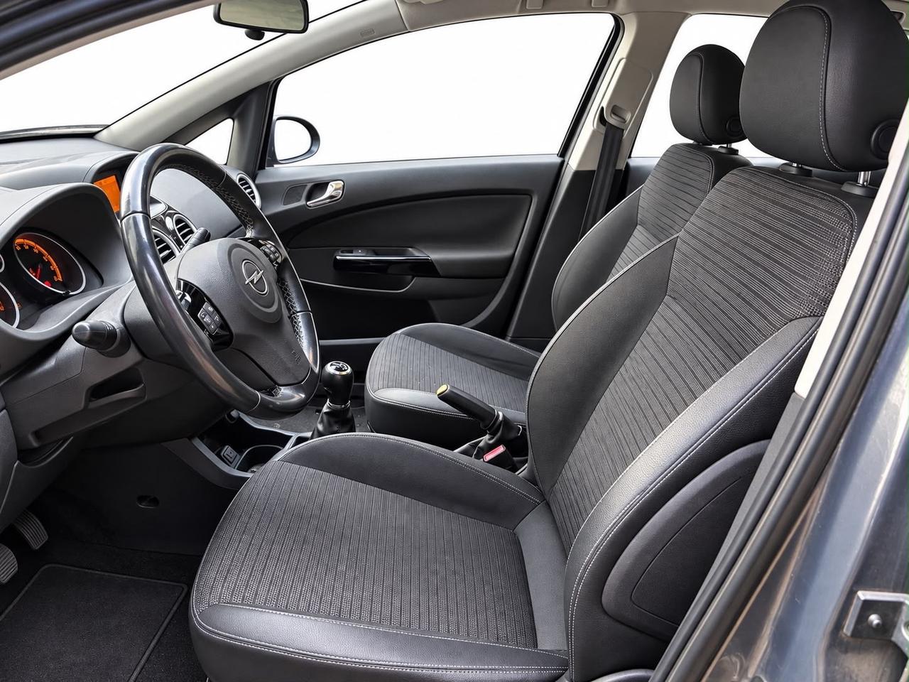 Opel Corsa 1.2 85CV 5 porte GPL-TECH Edition