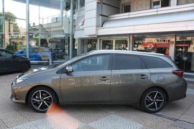 TOYOTA Auris Touring Sports 1.8 Hybrid Lounge