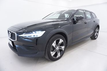 Volvo V60 Cross Country B4 (d) Business Pro Geartronic BR754309 2.0 Mild Hybrid 197CV