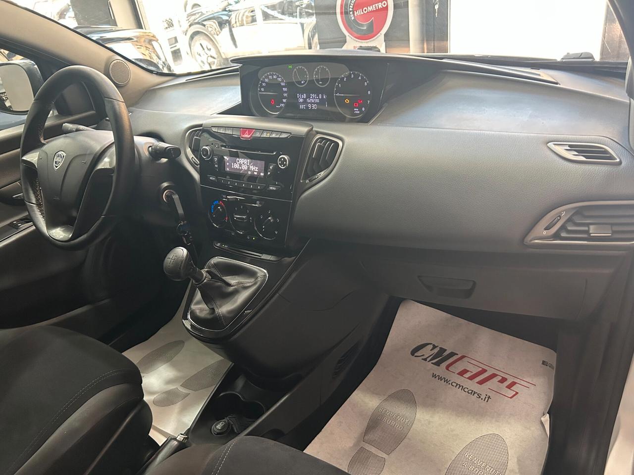 Lancia Ypsilon 0.9 Twinair 85cv DFN Automatica Gold ITALIANA