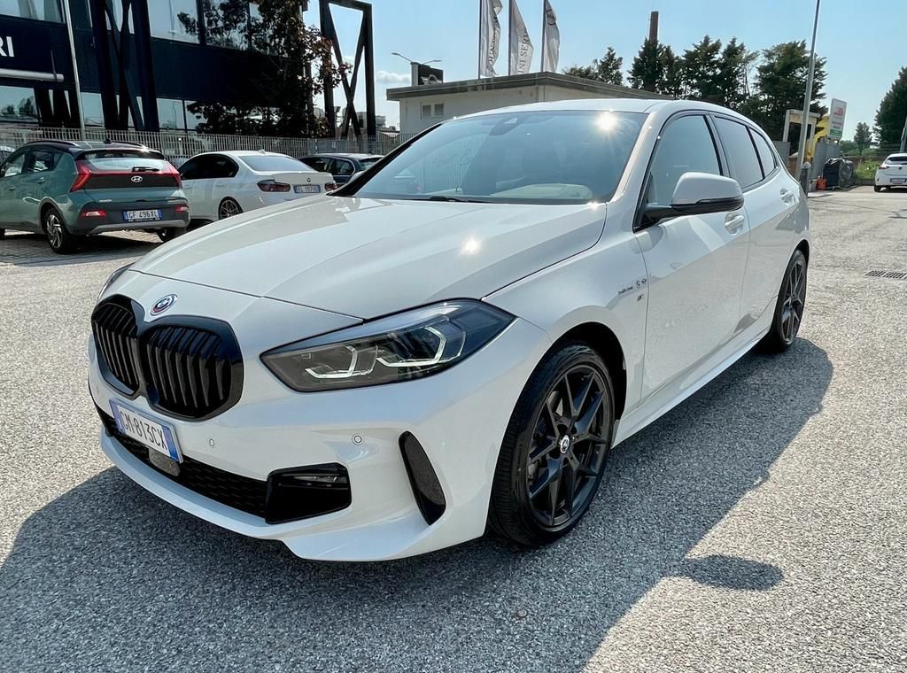 BMW Serie 1 5 Porte 118 i Msport