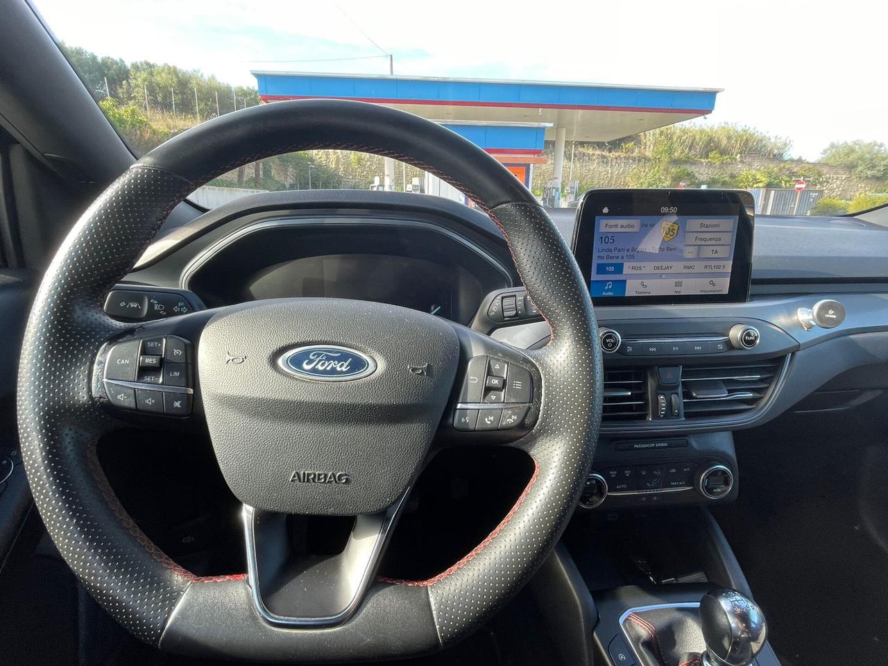 Ford Focus 1.0 EcoBoost Hybrid 125 CV 5p. ST Line