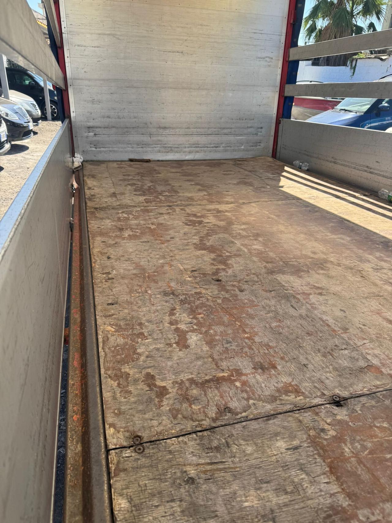 NISSAN CABSTAR CASSONE FISSO 106 CV DIESEL CENTINATO ANNO 2000