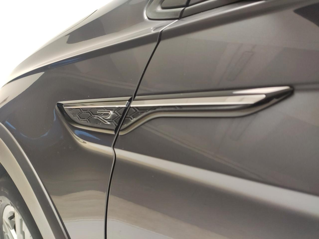 Volkswagen Taigo 1.0 TSI 110 CV DSG R-Line