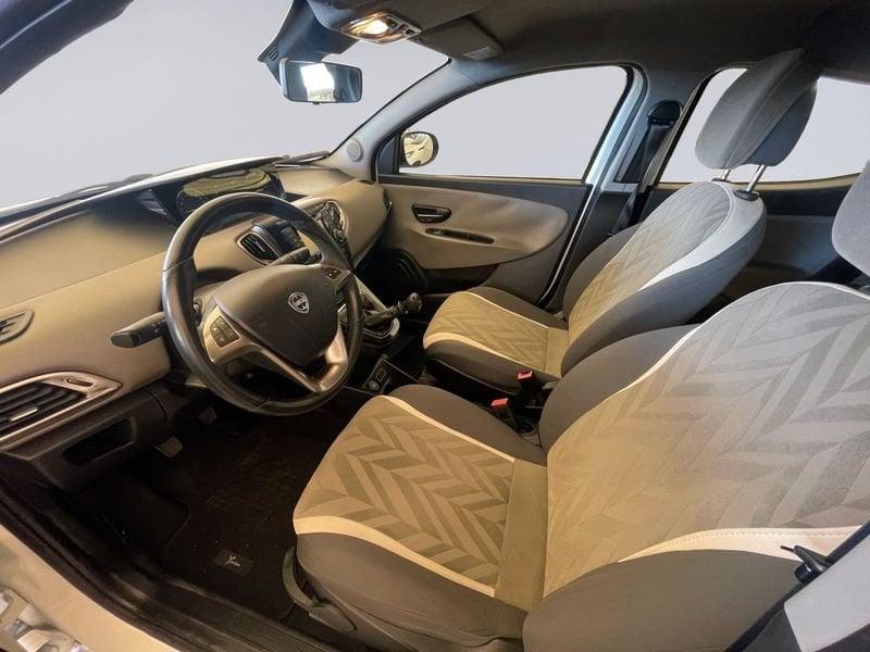 Lancia Ypsilon 1.2 69cv Gold