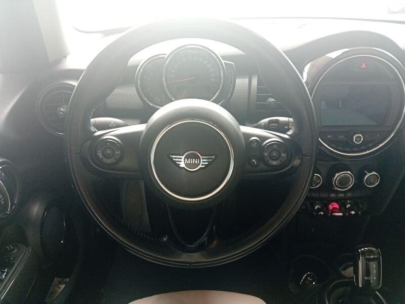 MINI Mini 5 porte Mini 5p 1.5 Cooper D Hype auto