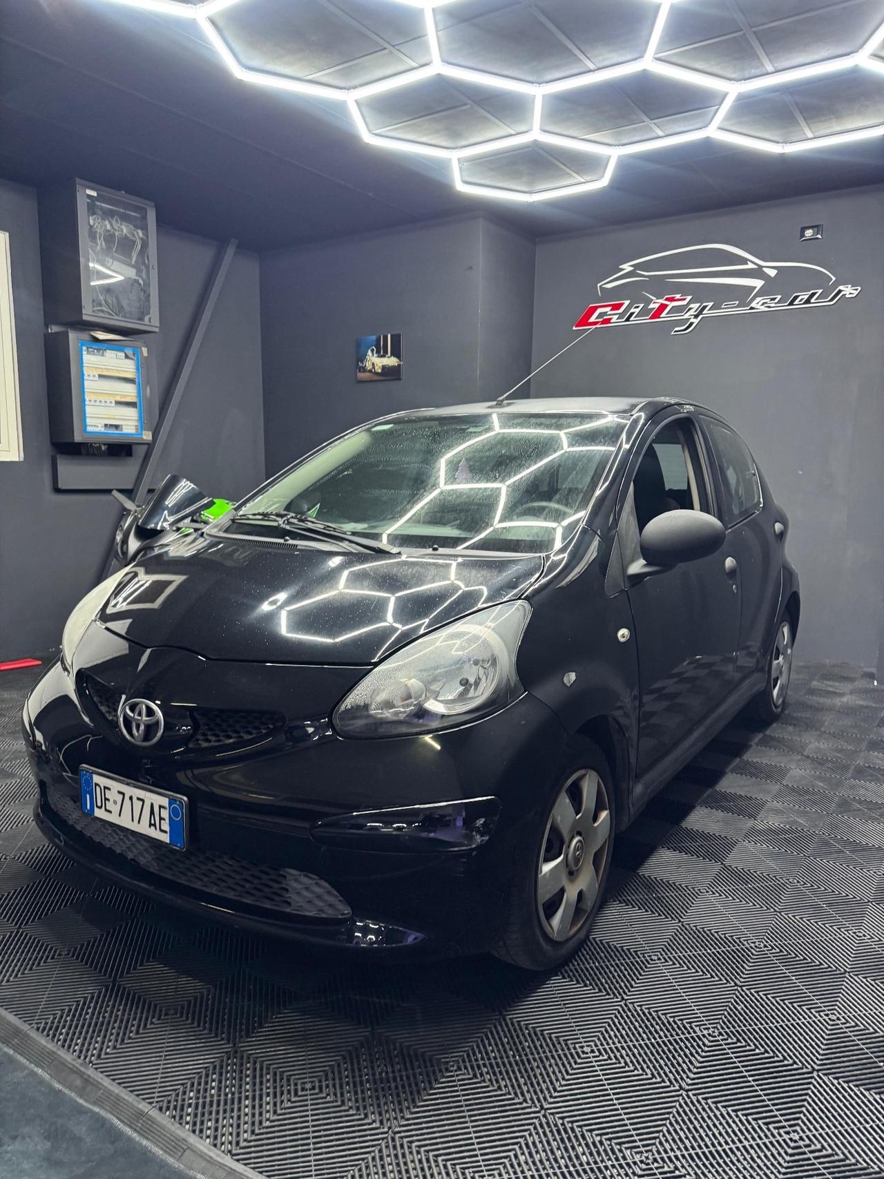 Toyota Aygo 1.0 12V VVT-i 5 porte