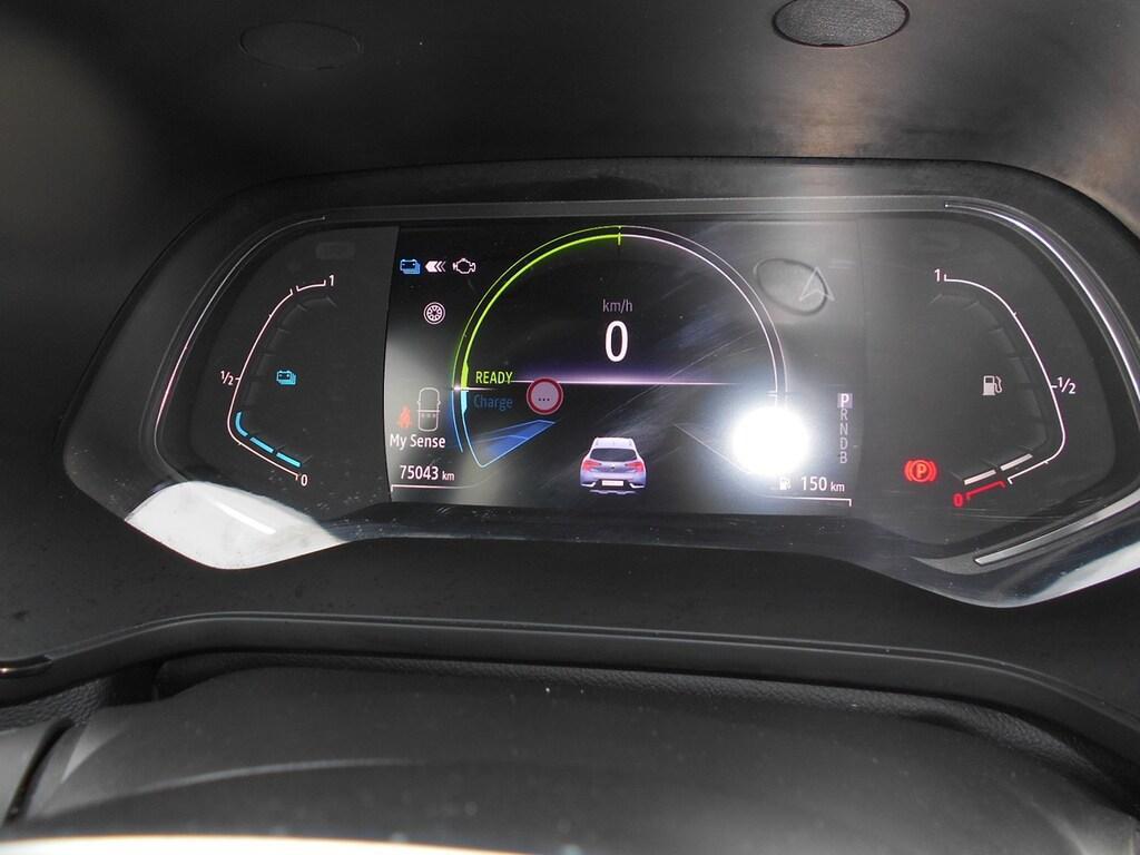 Renault Captur 1.6 E-TECH Hybrid Techno Fast Track Auto