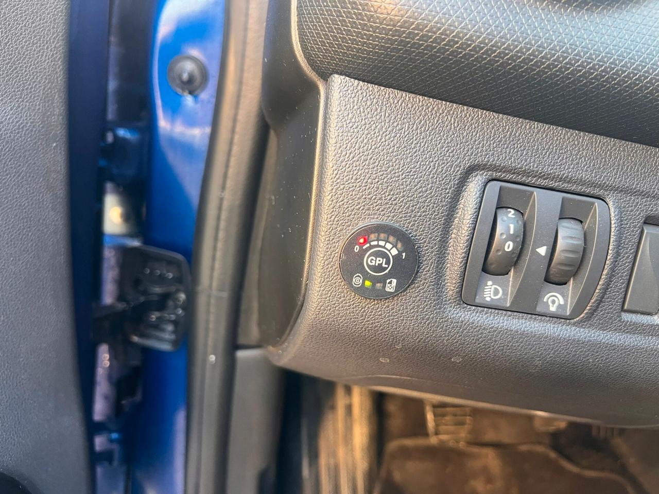 Renault Clio TCe 12V 90 CV GPL Start&Stop 5 porte Energy Duel2