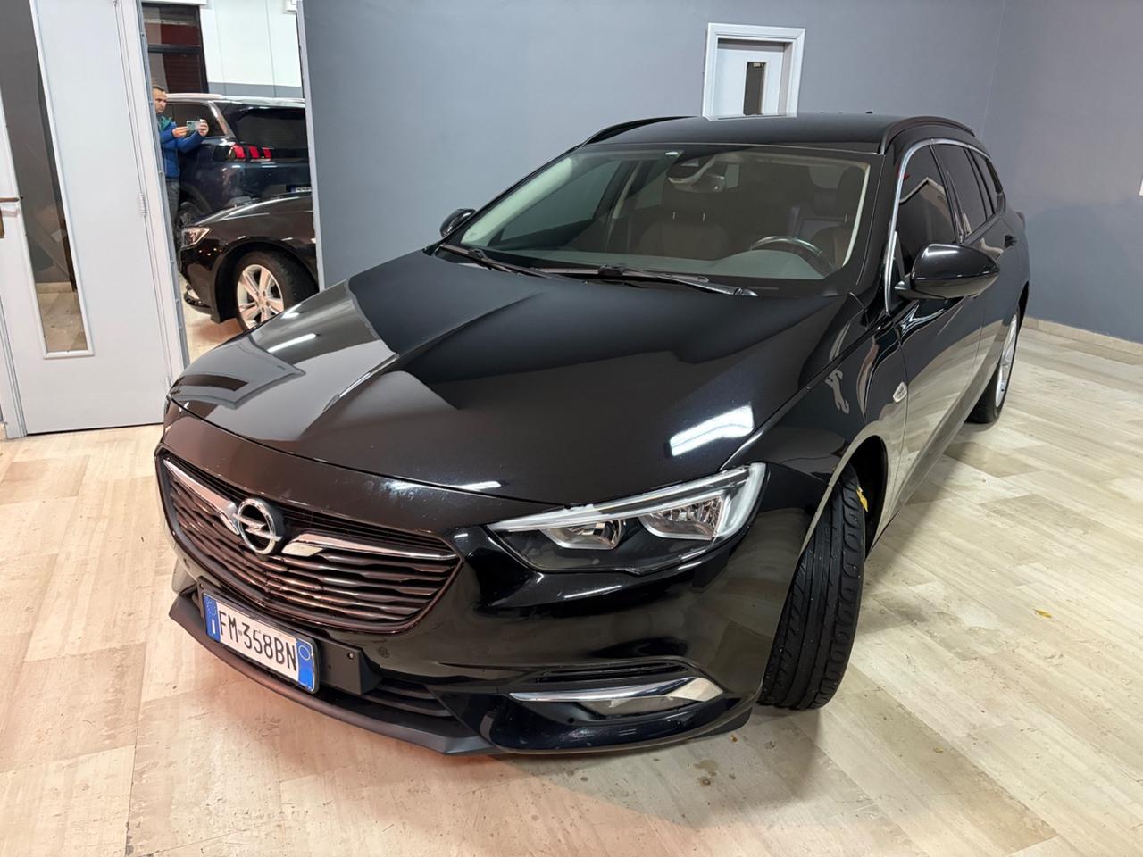 Opel Insignia 2.0 CDTI 170CV Start&Stop Sports Tourer Cosmo Business