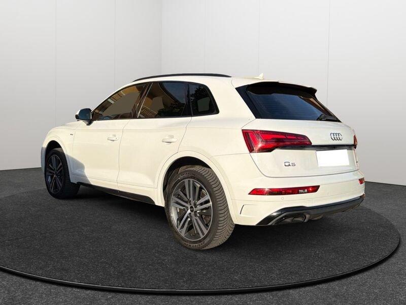 Audi Q5 40 TDI S Line Plus quattro S tronic