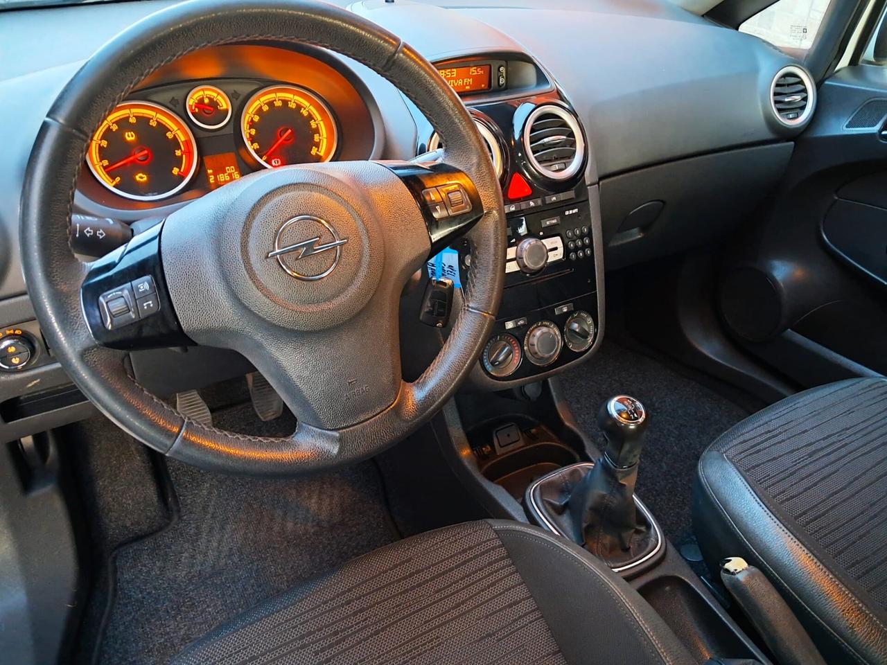 Opel Corsa 1.2 85CV 5 porte GPL-TECH Edition