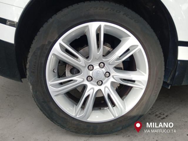 LAND ROVER Range Rover Velar 2.0D I4 180 CV R-Dynamic SE