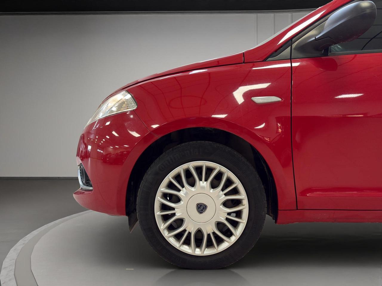 Lancia Ypsilon 1.2 Silver 69cv