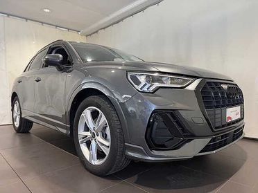 Audi Q3 35 TDI S tronic Identity Black