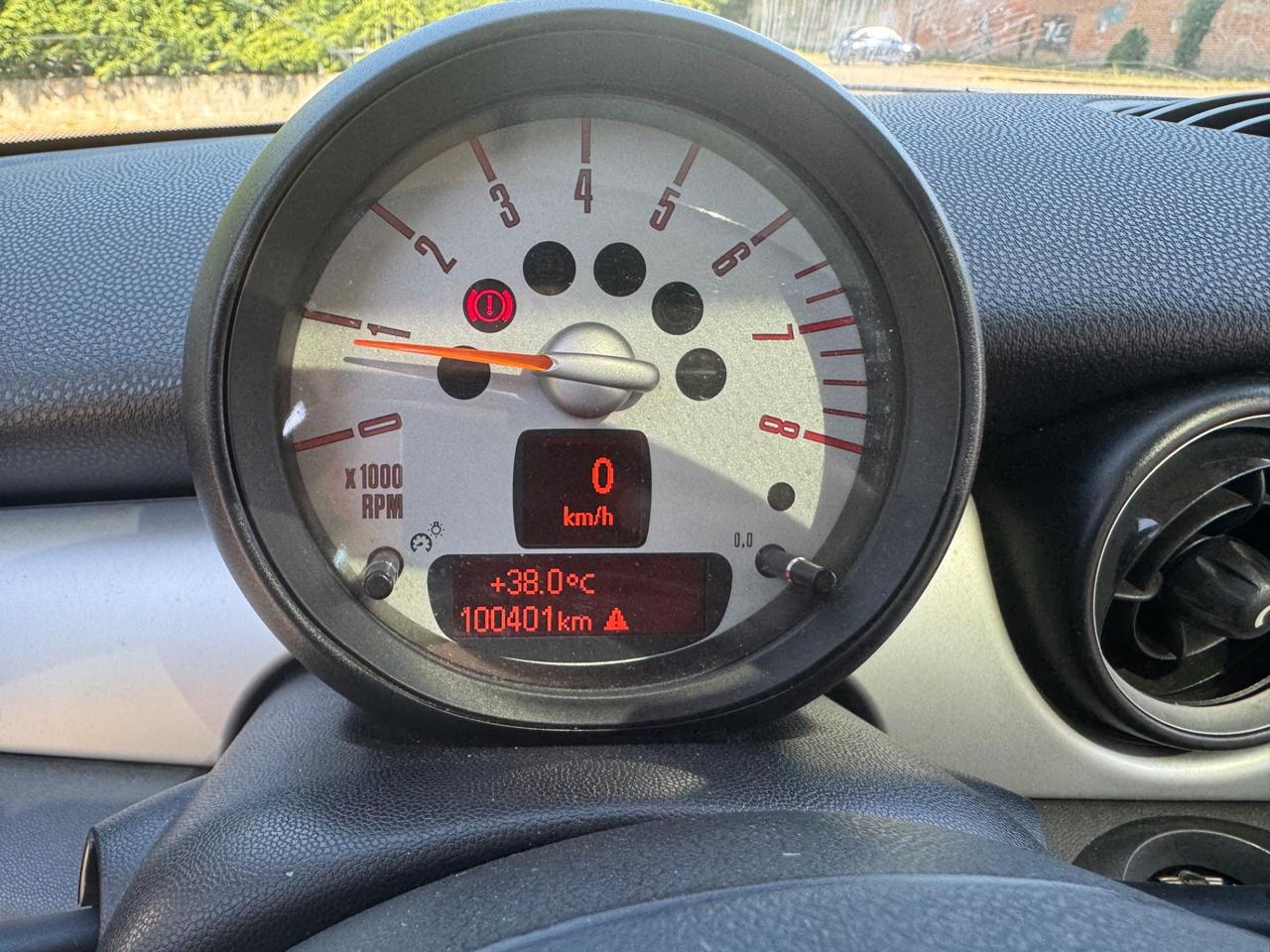Mini 1.6 16V One (55kW)