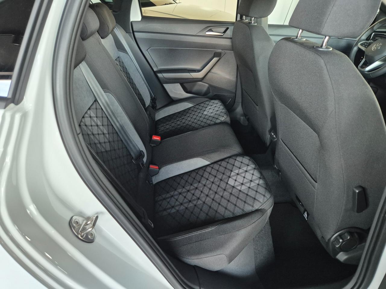 Volkswagen Taigo 1.0 TSI 110 CV R-Line KM0